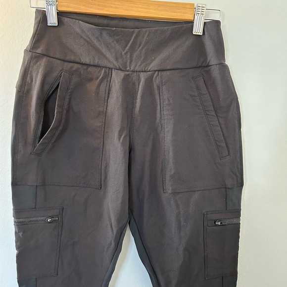 Athleta Headlands Cargo Hybrid Mid Rise Tights - Picture 5 of 10